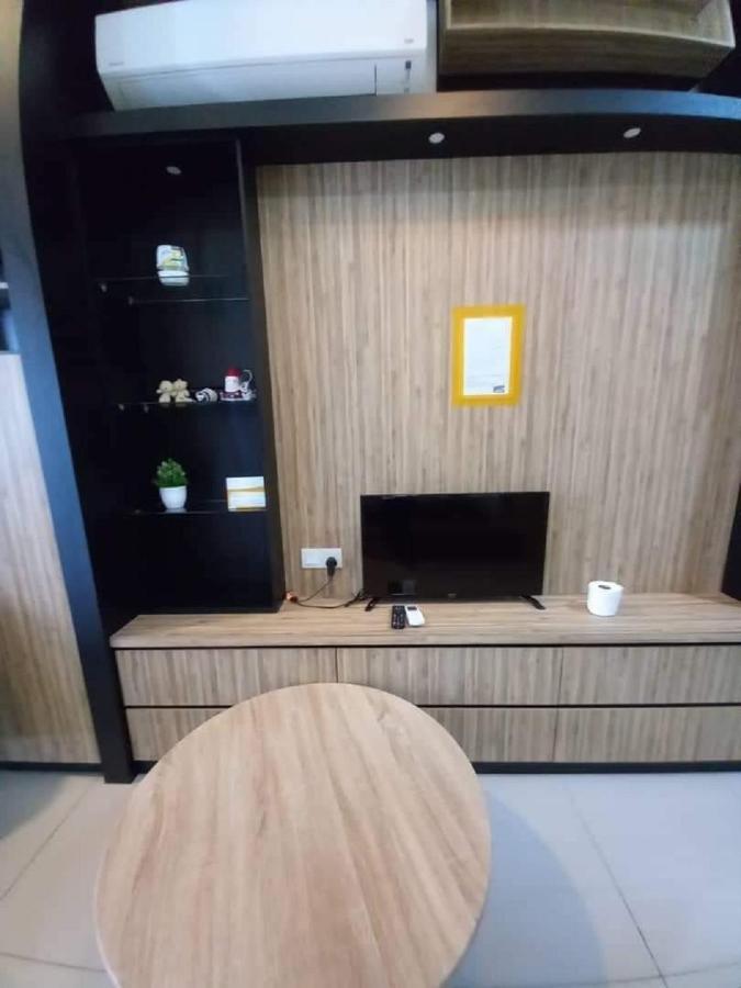 ג'והור בהרו 06- Austin Regency Taman Mount Austin Studio 4-5Pax מראה חיצוני תמונה